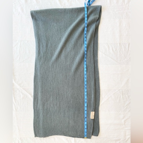 Jackson Rowe Scarf - Picture 7 of 9